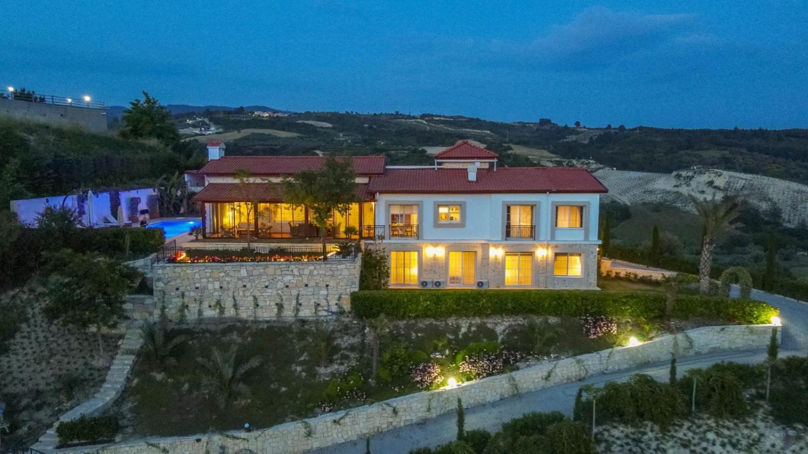 Manzara Ciftlik * Kusadasi